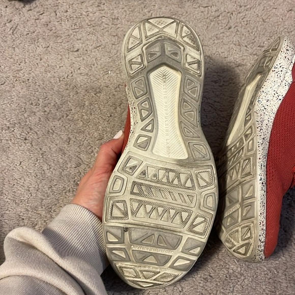 APL Sneakers - Picture 2 of 3